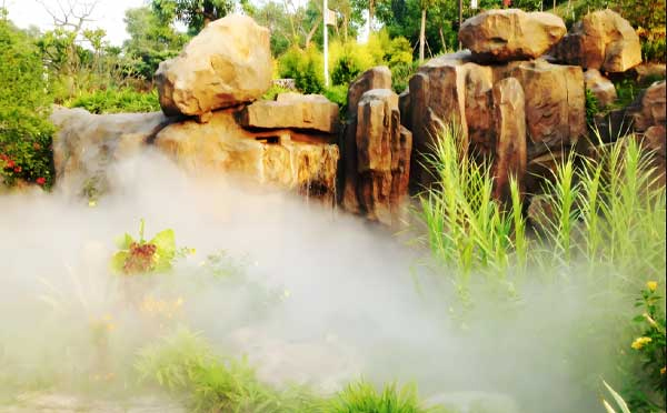 霧森系統(tǒng)在景觀降溫中的應(yīng)用與維護(hù) 霧森系統(tǒng)在景觀降溫中的應(yīng)用與維護(hù)