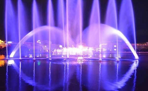 音樂(lè)噴泉設(shè)計(jì):融合聲光水的動(dòng)態(tài)藝術(shù)呈現(xiàn) 音樂(lè)噴泉設(shè)計(jì):融合聲光水的動(dòng)態(tài)藝術(shù)呈現(xiàn)